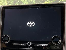 【14インチディスプレイオーディオ】画面内にオーディオ操作はもちろん、空調の調整機能なども盛り込んだ多機能なディスプレイオーディオです！スマートフォン連携はもちろん、車載ナビもお使いいただけます♪