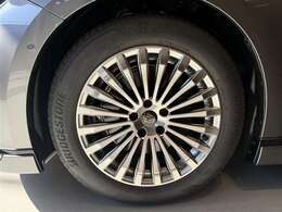 ご購入して頂いた車両は、ご納車前に、しっかり点検・整備してからの、ご納車になります。点検箇所は、エンジンオイル交換・ブレーキ点検・調整・その他を確認の上、ご納車致します★U-BASE湘南