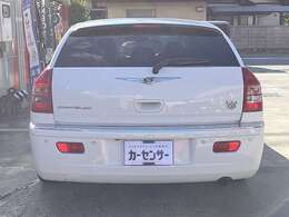 エンジンをかけたり、運転席にお掛けいただいたり、見て、触れて下さい。