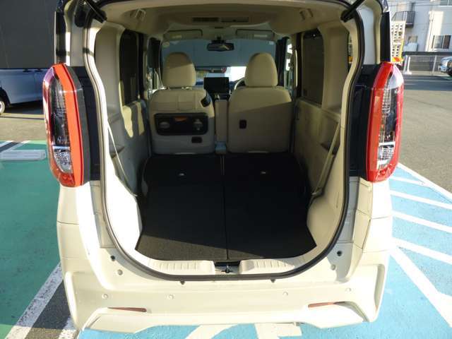 2名乗車時の最大ラゲッジスペース