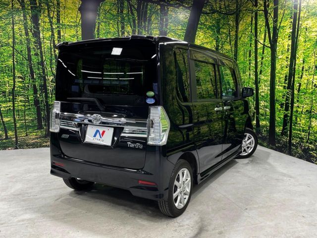 大好評のボディコーティング「弾スプラッシュコート」もご納車までに施工可能。通常のガラスコートと異なる、耐久年数6年の無機質ガラスコーティングが、ボディをキレイな状態に保ってくれます。