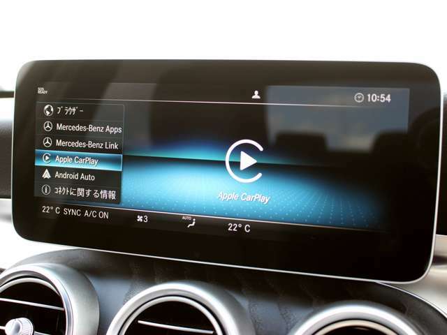 アップルカープレイ・アンドロイドオートの接続が可能です。アプリ利用によるMAPナビゲーションやミュージック再生をお楽しみいただけます。詳しくはフリーコール　0078-6002-080898まで。