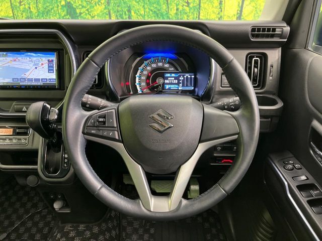 【ステアリングスイッチ】運転中、前方から目線をそらすことなく、オーディオ等の操作が可能な便利機能！安心＆快適なドライブを演出してくれます♪