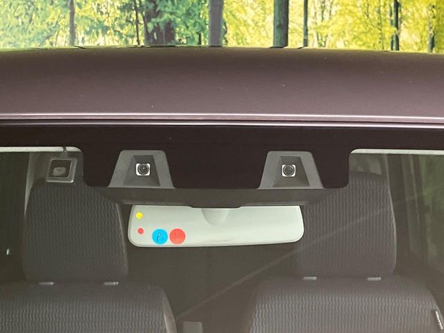 【スズキ　セーフティサポート】走行中に前方の車両等を認識し、衝突しそうな時は警報とブレーキで衝突回避と被害軽減をアシスト。より安全にドライブをお楽しみいただけます。