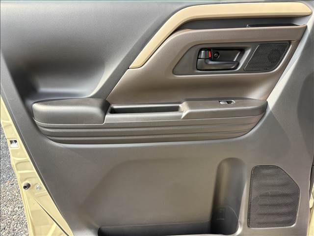 ★★★新車購入時にかかる重量税や自動車税はナンバー登録時にディーラーが支払い済です。税金を節約できます！★★★