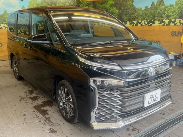 大好評のボディコーティング「弾スプラッシュコート」もご納車までに施工可能。通常のガラスコートと異なる、耐久年数6年の無機質ガラスコーティングが、ボディをキレイな状態に保ってくれます。