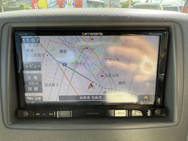 当店は一般的な現金やオートローンでの販売がメインですが、独自審査の自社ローンも取り扱っています。審査は現在安定した生活と収入がある事と大切なのはお人柄となります。詳細は当店HPをご覧いただきお問合せくだ