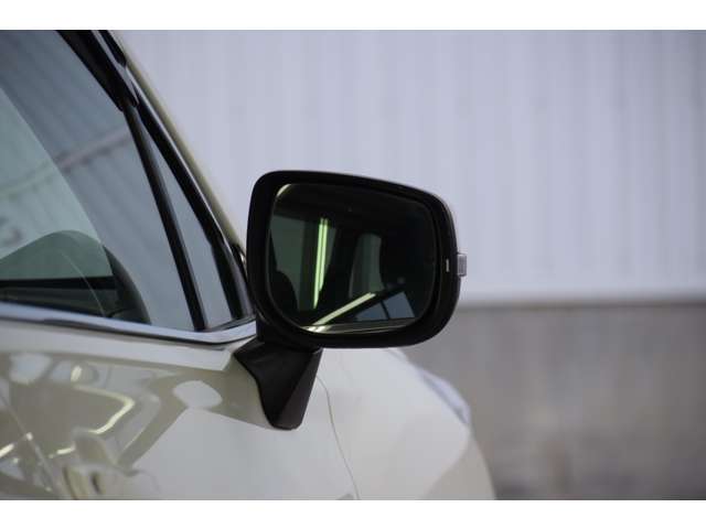 また、修復歴や過去の状態などを気にされる場合は、第三者機関AISによる厳しいチェックを行うことも可能です！評価書も発行できますのでお気軽にお申し付け下さい！