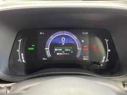 【スピードメーター】メーターがシンプルで見やすく運転しやすいですね！