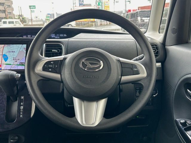 ドライバーによって運転しやすいポジションは異なり、あの車はどうなのか不安なこともありますよね。気になるお車は店頭で乗り込んでご確認いただけます♪