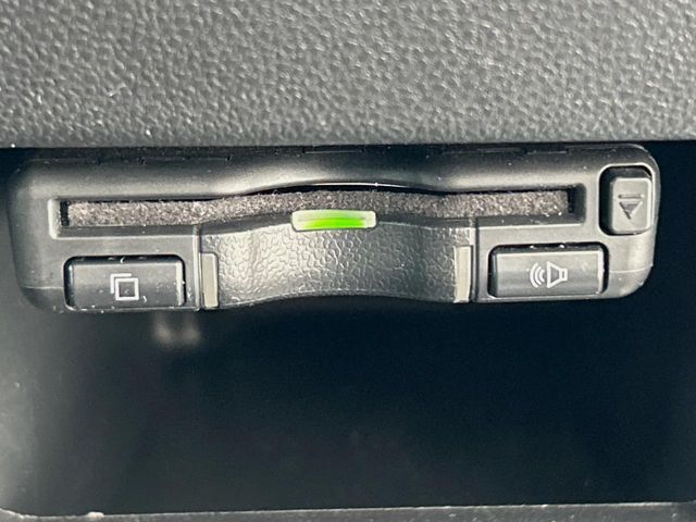 【ETC】高速道路の料金所をストレスなく通過！話題のスポットやサービスエリアに多い「スマートIC」利用時は必須のアイテムです。当店でセットアップを実施、ご納車当日からすぐにご利用いただけます！