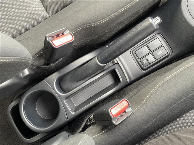 せっかく見つけたお気に入りの1台を遠いからとあきらめてほしくない！遠方でも陸送納車承れます。
