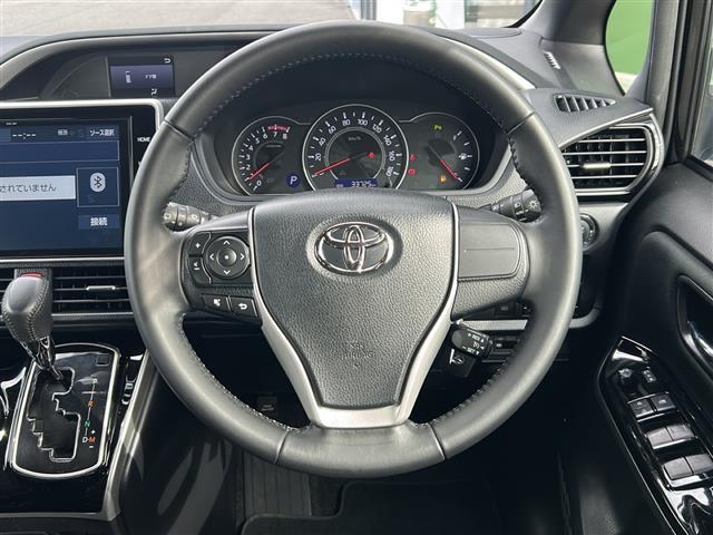 気になる車はすぐにお問い合わせください！画面右側の0066から始まる無料ダイヤルからお問い合わせ下さい！専門スタッフがお車のご質問にお答えいたします！