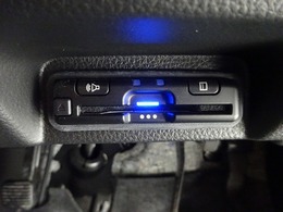 デザインスッキリのビルトイン『ETC』！高速道路の特典はもちろん、料金所でわざわざ窓を開けなくてもいいです。　小銭の用意もしなくていいのでキャッシュレスでスピーディーに料金所を通過可能です！