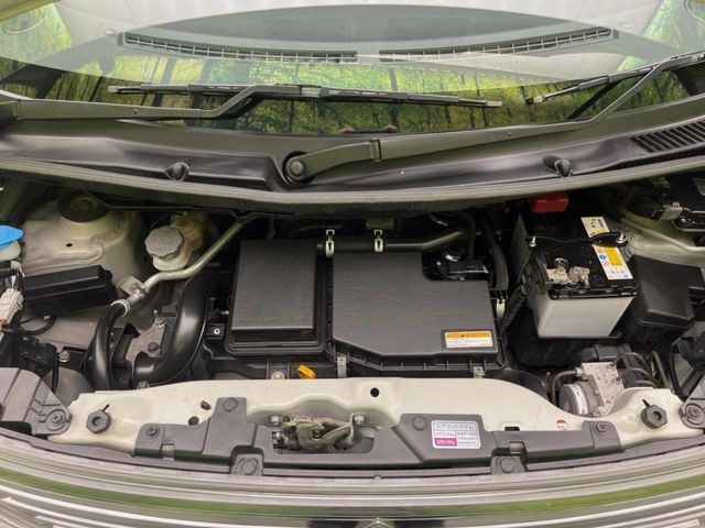 親切・丁寧な専門メカニックスタッフが応対！・車検・点検整備・事故等の修理などアフターサービスも安心。お車のカスタマイズもネクステージのサービススタッフまでご相談ください！
