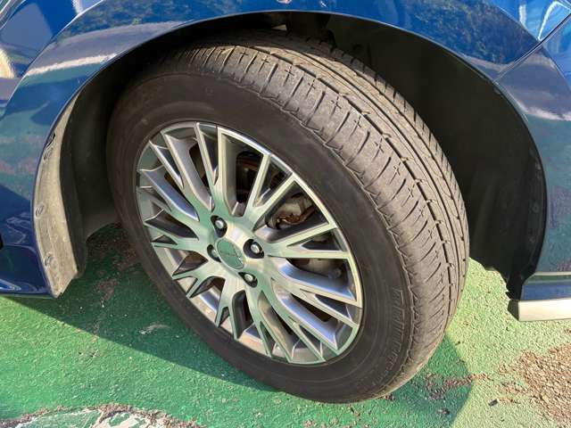 タイヤサイズは185/60R16です。AITECH専用アルミ装着です☆