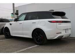 ジャガー・ランドローバーの認定中古車は、ご納車後24ヶ月(走行距離無制限)の認定中古車保証が無料付帯！当店を含む全国のジャガー・ランドローバー正規ディーラーにて対応いたします。