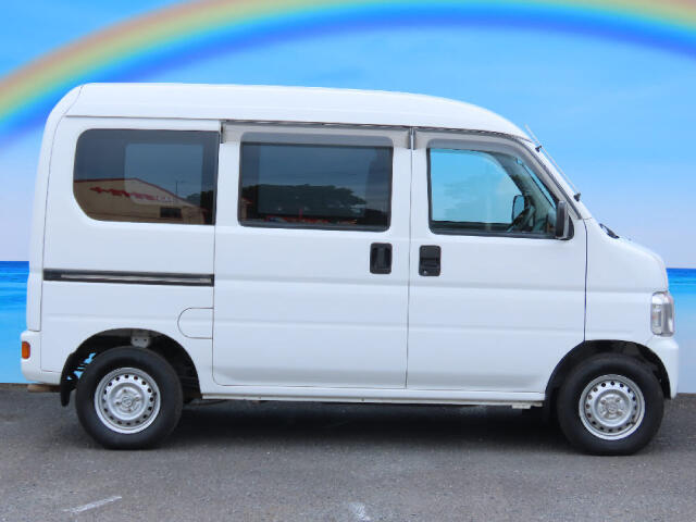 ナオイオートの安心宣言！販売・商品・整備・保険お客様に素敵なカーライフを送っていただくために、4つの安心を宣言します！