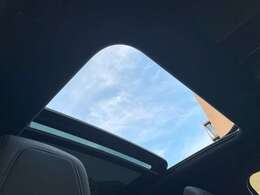 純正サンルーフ付！