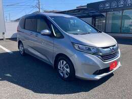 納車前には当グループ内にある陸運局指定整備工場で、しっかりと整備を行い納車いたします！