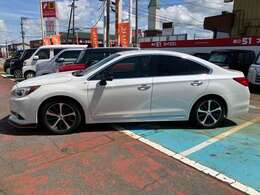 当店の在庫展示車はもちろん、グループ全店の在庫車の中から、ご希望に合ったお車をご提案させて頂きます。