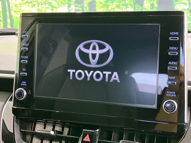【メーカー純正ナビ】インテリアに溶け込むスタイリッシュな「専用設計」メーカーナビを装備♪視認性や操作性など基本性能にも優れ、より上質なカーライフをお楽しみいただけます。