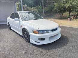 ワンオーナーで内外装ともに綺麗なお車です。