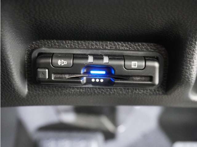 【ETC車載器】高速道路のご利用時にとても便利なETC車載器。セットアップ(費用別途)後にお渡ししとなります。
