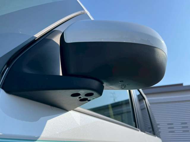 愛車館は本店と伏古インター店と千歳市ちとせモール店の3店舗で営業しております。幅広くお客様にご支持頂きまして今年で創業25年目となります。「安心と信頼」をモットーに良質なお車をご提供致します☆