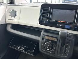 ワンオーナー 4WD 純正SDナビ AM/FM/TV/BT/CD/ipod 純正14インチAW 純正AW付きスタッドレスタイヤ車載 電動格納ミラー ドアバイザー 純正フロアマット フォグランプ 保証書 取扱説明書