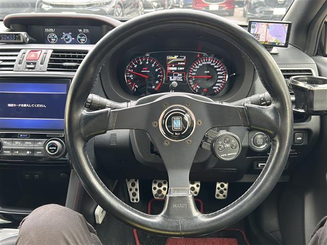 【ハンドル】『ハンドル/ステアリング』の画像になります。写真の内容に関してご不明点、ご質問等がございましたらお気軽にガリバー店舗までお問い合わせください。