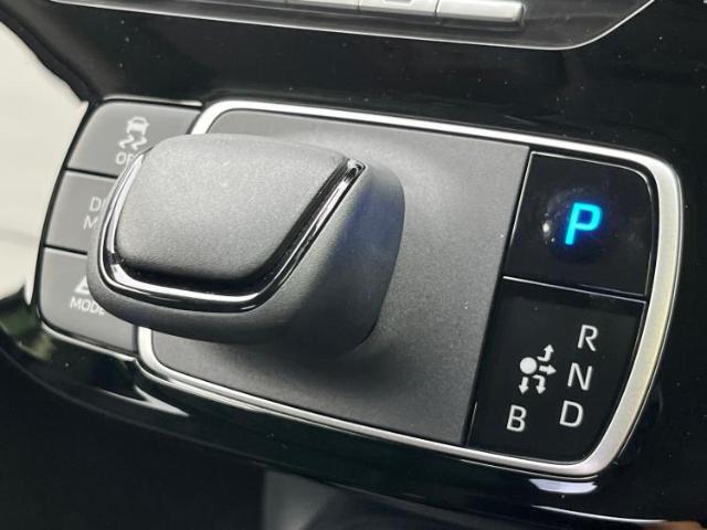 国産車から輸入車まで多様なお客様のニーズのお応えできるように、全国規模で豊富な在庫展開！車のことならWECARSへ！