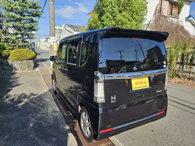 【高品質車に厳選】毎月約約50台以上の車両を見ている社長自ら、高品質のみに厳選して在庫。なおかつ諸経費を抑え、低価格での販売を実現♪