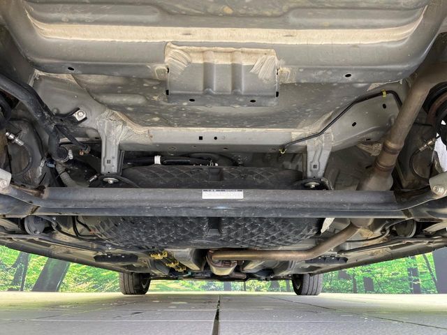 下回りがきれいなうちに、防錆加工の施工がオススメ。降雪地域はもちろん、沿岸部にお住いの方や、趣味でマリン・ウィンタースポーツをされる方にご好評いただいております。