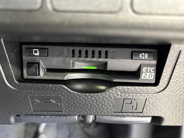 【ETC】高速道路の料金所をストレスなく通過！話題のスポットやサービスエリアに多い「スマートIC」利用時は必須のアイテムです。当店でセットアップを実施、ご納車当日からすぐにご利用いただけます！