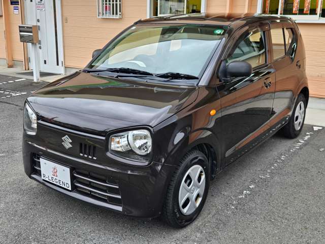 外装色はアーバンブラウンパールメタリック【ZSF】  になります♪コンパクトな車体で洗車後の拭き上げも楽チンです♪