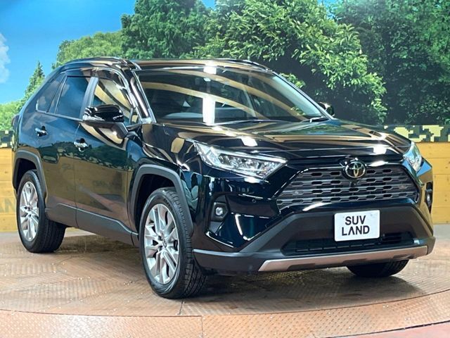 大好評のボディコーティング「弾スプラッシュコート」もご納車までに施工可能。通常のガラスコートと異なる、耐久年数6年の無機質ガラスコーティングが、ボディをキレイな状態に保ってくれます。