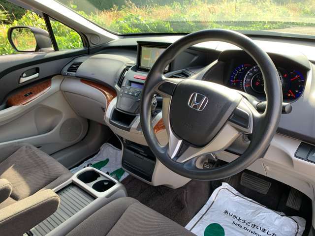 日々特選車をご用意しておりネットでのご契約も多数頂いておりますので、ご来店時は来店予約をお願い致します。ネット掲載中でも商談中、売約済の場合がございますのでご了承ください。