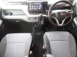 ご納車後も安心なプレミアム保証をご提案いたします。ナビや電装品、エアコンなども含めた600項目の充実した保証内容と安心のロードサービス付帯でサポートいたします。詳細はお尋ねください。