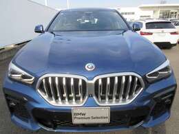 保証に関しましては全国どこのディーラーでもご使用いただける認定中古車保証が付きます。アフターメンテナンスもお近くのディーラーにて行うことができますので安心してお乗りいただけます。