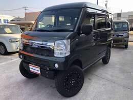 ☆4WD☆4インチリフトアップ☆プラスラインバンパー☆スキッドバンパー☆オープンカントリーA/Tタイヤ☆XTREME-J15インチAW☆革調シートカバー☆サイドシルガーニッシュ☆ディスプレイオーディオ