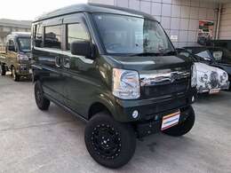 ☆4WD☆4インチリフトアップ☆プラスラインバンパー☆スキッドバンパー☆オープンカントリーA/Tタイヤ☆XTREME-J15インチAW☆革調シートカバー☆サイドシルガーニッシュ☆ディスプレイオーディオ