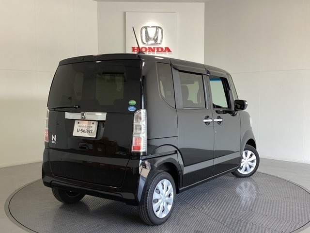 【Honda認定中古車 U-Select】　は3つの安心をお約束します。　1　Hondaのプロが整備した安心。 2　第三者機関がチェックした安心。　3　購入後もHondaが保証する安心。