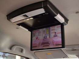 アルパイン製10.2型フリップダウンモニター付き♪