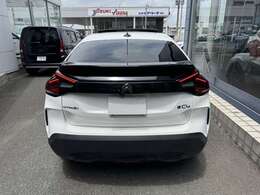 この度は当店の中古車をご覧頂きまことにありがとうございます。お車の状態の確認やお見積もりのご依頼、ローン試算のご希望等がございましたらお気軽にお問合わせ下さい。