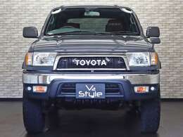 国家資格2級整備士が2名常駐しております。車両入庫時とお客様からご成約を頂いた後に各々150項目以上の点検を行い、納車前点検も行った上でのご納車となります。