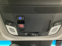 Honda CONNECT搭載車です。「Honda Total Care プレミアム」に加入頂くと、「緊急サポートセンター」や「Honda ALSOK駆けつけサービス」などのサービスが受けられます。