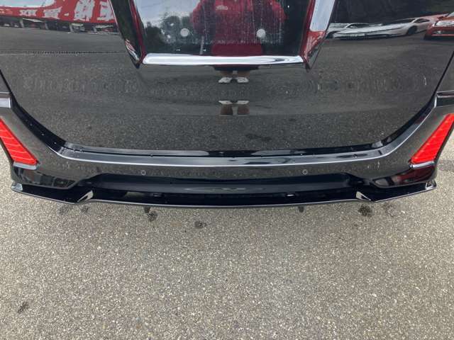 アストラムラインでお越しの方は終点広域公園前駅でお降りください。徒歩1分です。