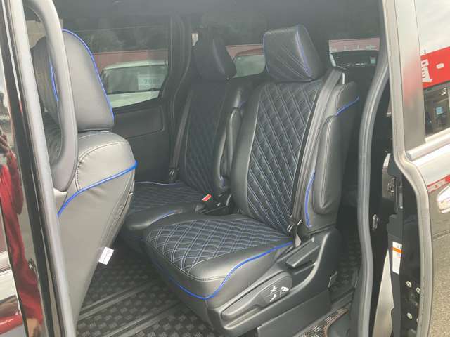 愛車購入後に気になるアフターサービスも、NEOS GROUPだからこそのできる充実した保証内容がありますのでご安心下さい