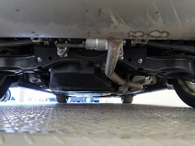 下回りがきれいなうちに、防錆加工の施工がオススメ。降雪地域はもちろん、沿岸部にお住いの方や、趣味でマリン・ウィンタースポーツをされる方にご好評いただいております。